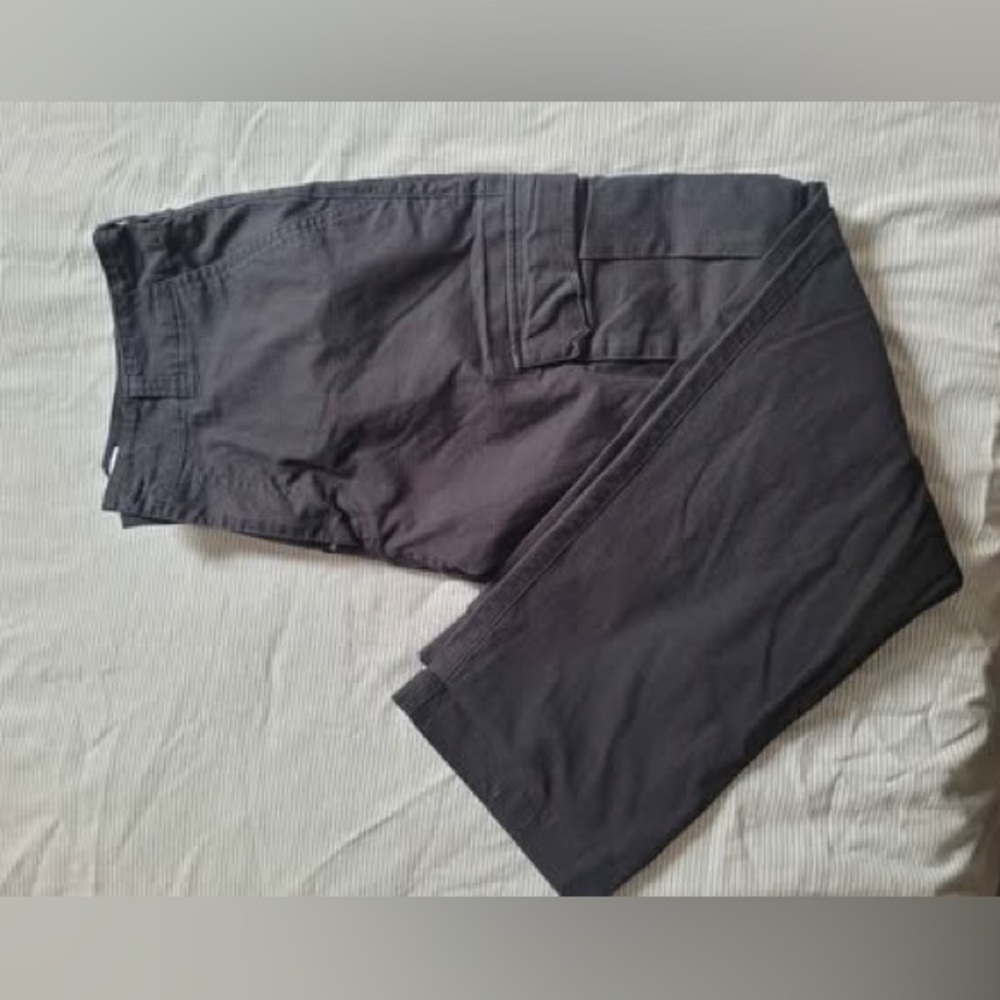 Nike SB Cargos (BNWT)